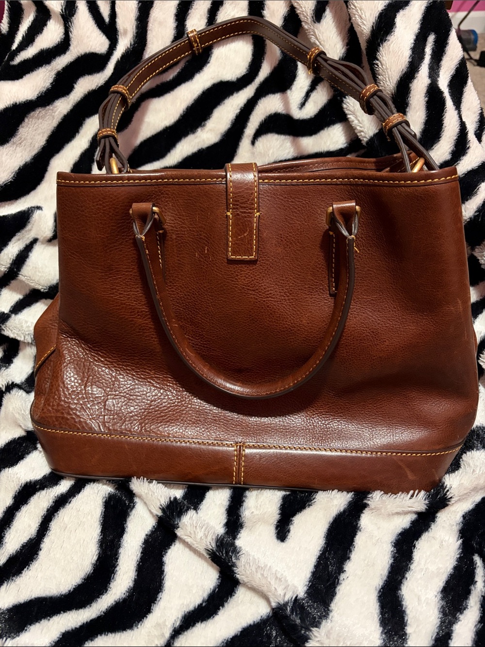 Dooney & Bourke Florentine collection Classic Brown Leather Tote Bag - Women - Picture 2 of 5